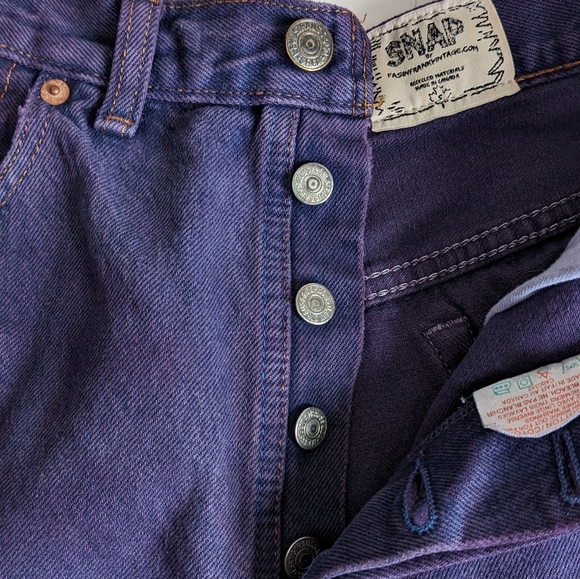 Vintage Levi's 501 Shorts - Picture 6 of 15